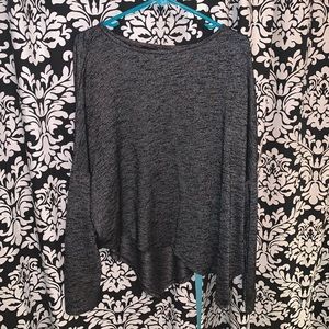 Grey long sleeves sweater